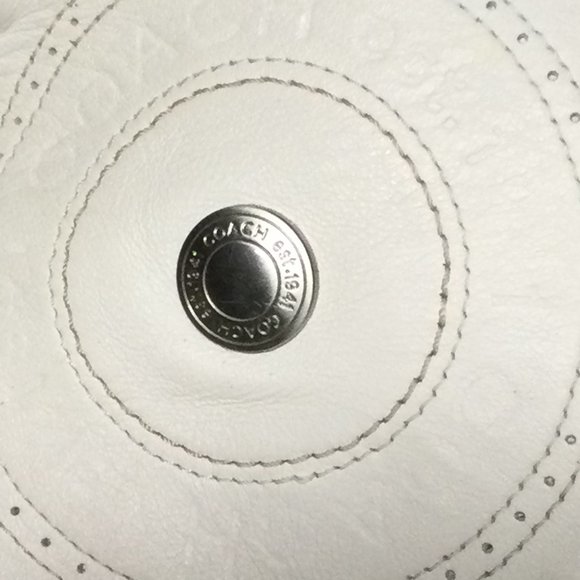 COACH White  Hand Bag - Picture 3 of 5
